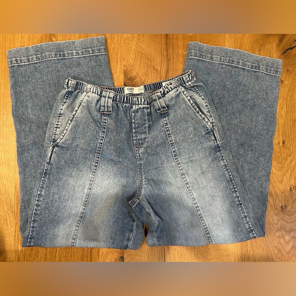Women’s Light Blue Elastic Waist Denim Jeans